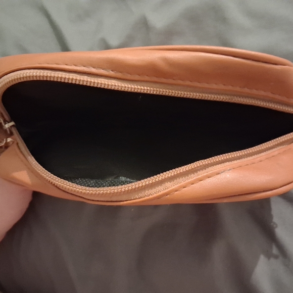 Purse - Picture 4 of 4